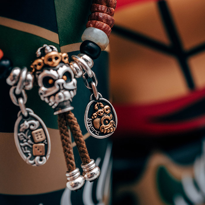 「微笑骷髏」裝飾小吊牌｜雕金版｜38500円