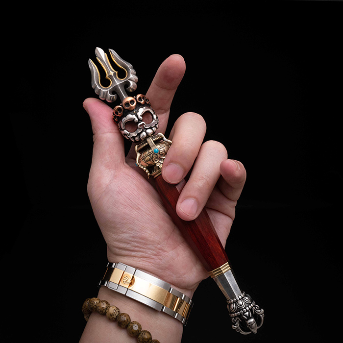 三叉戟杵 ｜ 置物 ｜ 186000円